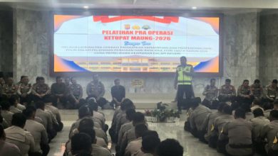 Polres Cilegon menggelar Latpraops arus mudik Lebaran 2026. Foto Daeng Yusvin