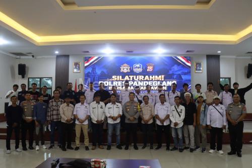 Forum Silaturahmi antara Kapolres Pandeglang, AKBP Sony Harsono dan para wartawan. Foto Nana Amdan