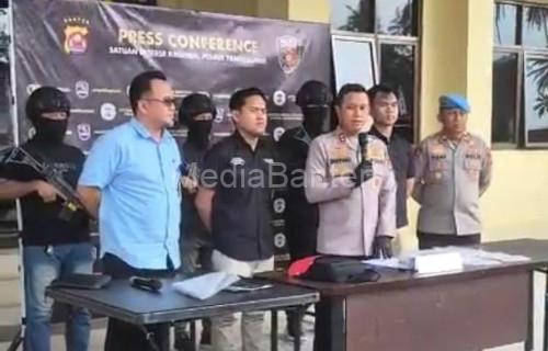 Kapolres Pandeglang, AKBP Dyno Indra Setyadi dalam jujpa pers. Foto Daeng Yusvin