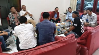 Kapolres Serang, AKBP Condro Sasongko bersilaturahmi dengan buruh ASPSB Kabupaten Serang. foto Yono