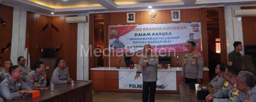 Kapolres Serang, AKBP Condro Sasongko berasma Bhabinkamtibmas. Foto: Yono