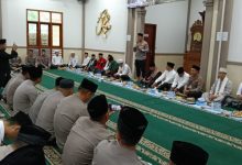 Kapolres Serang, AKBP Andri Kurniawan dalam buka puasa bersama. Foto Yono