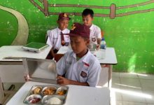 Progra MBG dari SPPG Polres Serang mulai didistribusikan. Foto Yono