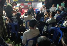 Kapolres Serang, AKBP Condro Sasongko berdialog dengan warga. Foto: Yono