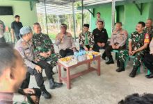 Kapolres Serang, AKBP Condro Sasongko mengunjungi Koramil Petir. Foto: Yono