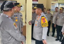Kapolres Serang, AKBP Codro Sasongko menerima kunjungan Wakapolda Banten, Brigjen Pol Hendra Wirawan. Foto Yono