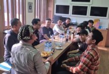 Kapolres Serang, AKBP Condro Sasongko bersama mahasiswa. Foto: Yono