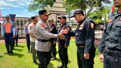 Kapolres Serang, AKBP Condro Sasongko pimpin apel ketupan 2025. Foto: Yono