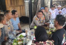 Kapolres Serang, AKBP Andri Kurniawan berdialog dengan Ormas Formasi Cikojang di Cikande. Foto Yono