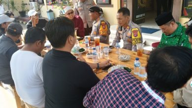 Kapolres Serang, AKBP Condro Sasongko berikan solusi polemik pengelolaan parkir di Cikande. Foto Yono