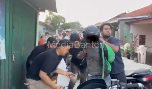 Penangkapan 2 banding pencuri sepeda motor. Foto Yono