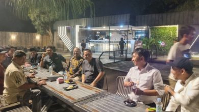 Serikat pekerja dan buruh menemui Kapolres Serang, AKBP Condro Sasongko soal pengamanan May Day. Foto: Yono