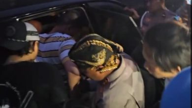 Kapolres Serang, AKBP Condro Sasongko dan tim langsung menangkap pengeroyok wartawan dan Humas KLH. Foto: Yono