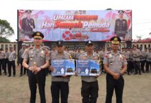 Kapolres Serang, AKBP Moehamad Probandono Bobby Danuardi berangkat 2 Bhabinkamtibmas tunaikan ibadah umrah. foto Yono