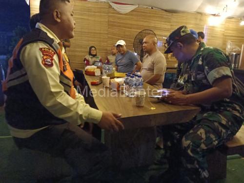 Kapolres Serang, AKBP Condro Sasongko meninjau Pos Pelayanan Nataru. Foto Yono