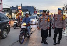 Kapolres Serang, AKBP Condro Sasongko pantau Pospam Tambak. Foto: Yono