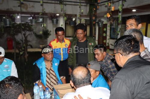 Kapolres Serang, AKBP Condro Sasongko mengawal rapat dewan pengupahan Kabupaten Serang. Foto Yono