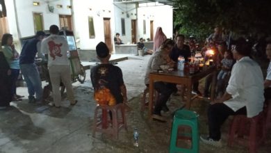 Kapolres Serang, AKBP Condro Sasongko meninjau tempat relokasi warga dari zona merah radiasi Cesium. Foto: Yono