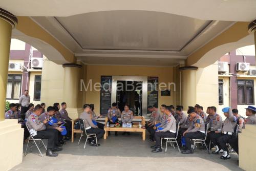 Kapolres Serang, AKBP Andri Kurniawan menerima siswa Dikbangpes Lalu Lintas. Foto Yono