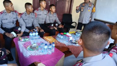 Kapolres Serang, AKBP Condro Sasongko beri pembekalan ke siswa calon bintara. Foto Yono