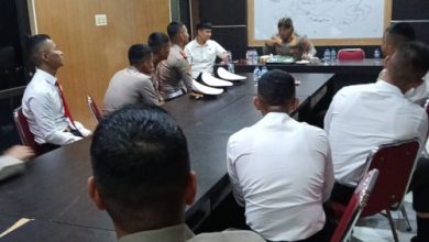 Kapolres Serang, AKBP Condro Sasongko memberikan pesan ke Siswa Latja Taruna Akpol. Foto: Yono