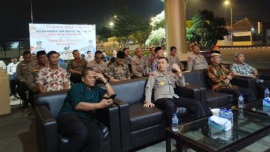 Nobar Wayang Kulit Mabes Polri. Foto: Yono