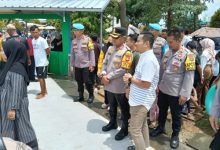 Kapolres Serang, AKBP Condro Sasongko tinjau salah satu obyek wisata. Foto: Yono