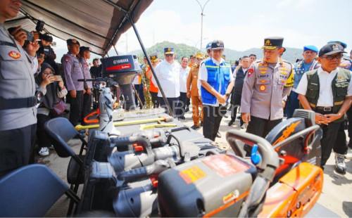 Kapolri, Jenderal Listiyo Sigit Prabowo di Pelabuhan Merak. Foto Daeng Yusvin