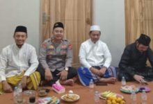 Kapolsek Anyer, Iput Iwan Sofiyan bersama Wakil Bupati Serang, Moch Najib Hamas. Foto: Daeng Yusvin