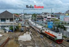Kawasan Jalur Kereta Api di Rangkasbitung. Foto: Antara