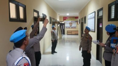 Tim Polda Banten melakukan penilaian kebersihan Mapolres Serang. foto: Yono