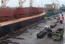 Kecelakaan kerja yang menewaskan sopir dump truk di Pelabuhan Ciwandan. Foto Daeng Yusvin