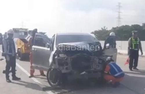 Kecelakaan di JalanTol Solo - Ngawi yang menewaskan satu warga Jombang Wetan, Kota Cilegon. Foto Daeng Yusvin