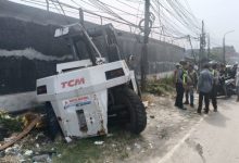 Kecelkaan tabrakan seedaa motor dengan Forklip. Foto Yono