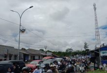 Kemacetan arus lalu lintas menuju Pantai Anyer. Foto: Antara