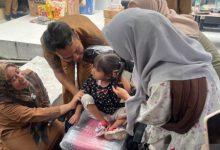 Salah satu penerima bantuan rehabilitasi sosial di Kota Serang. Foto Antara