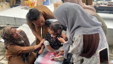 Salah satu penerima bantuan rehabilitasi sosial di Kota Serang. Foto Antara