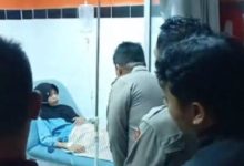 Salah satu murid MTs Al Inayah Cilegon yang diduga keracunan makanan MBG di Puskesmas. Foto Daeng Yusvin