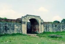 Keraton Surosowan dari depan. Foto Istimewa