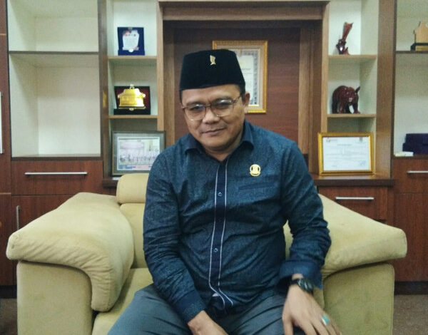 ketua dprd kabupaten tangerang