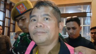Kejari Kabupaten Tangerang tahan tersangka kasus korupsi dana BOP pendidikan kesetaraan. Foto Antara