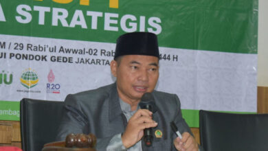 Dr Komaruzzaman, Tokoh Pendidikan asal Kabupaten Tangerang. Foto: Iqbal Kurnia