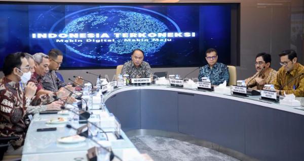 Menkominfo, Budi Arie Setiadi rapat soal judi online. Foto: Humas Kemenkominfo