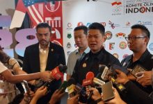 Ketua Umum KOI, Raja Sapta Oktohari menyampaikan pengumuman Pertina. Foto: Antara