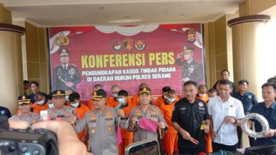 Kapolres Serang, AKBP Condro Sasongko gelar konferensi pers. Foto: Yono