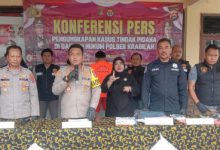 Konfenresi Pers Pencurian uang Alfamart Sentul Lio. Foto: Yono