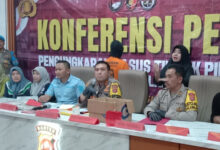 Konferensi Pers Kapolres Serang, AKBP Yudha Satria. Foto: Yono