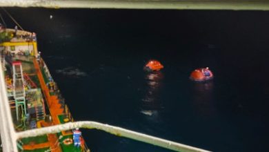 Kapal Tanker MT Mauhau menyelematkan 16 korban KMP Virgo Transpor 8. Foto Pertamina Patra Niaga