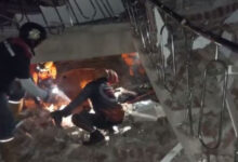 Penyelematan korban dari reruntuhan akibat gempa bumi Cianjur. Foto: BNPB