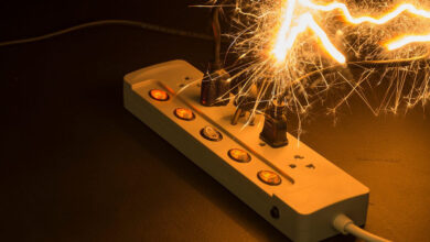 Sebuah ruko di Wanasalam terbakar, diduga akibat korsleting listri.